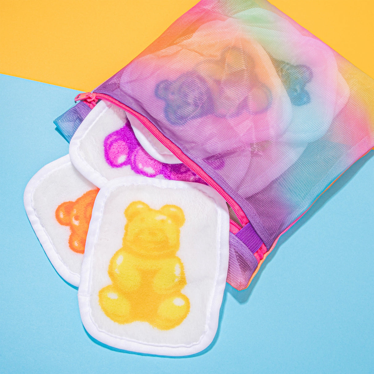 Gummy Bears 7 Piece Makeup Eraser Set