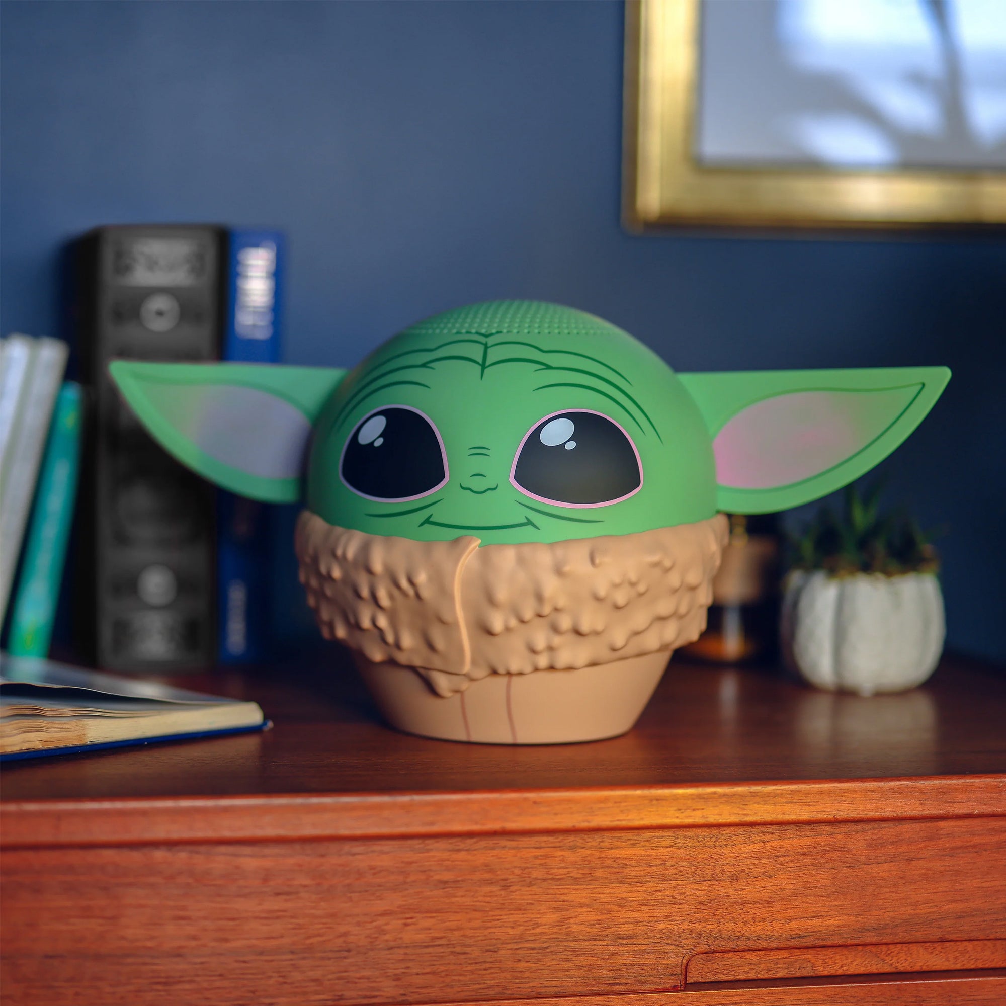 Star Wars The Mandalorian Baby Yoda 8" Wireless Bluetooth Speaker